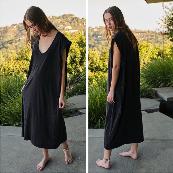Free People Dresses & Skirts - Free People Beach Carta Tee Shirt Maxi Dress Black Size Medium Coverup Festival